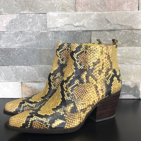 Sam Edelman Winona Bootie - Picture 4 of 9